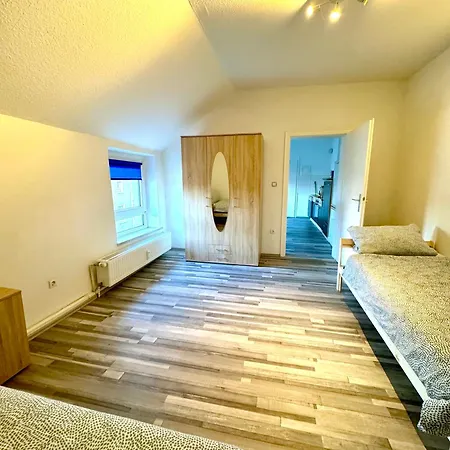 Sonnenblume Monteurwohnung Ferienwohnung Duisburg